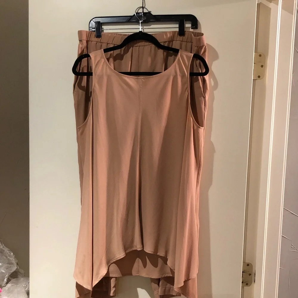 Eileen Fisher Silk Blush/Nude Sleeveless Top and Matching Pant Set both size LG